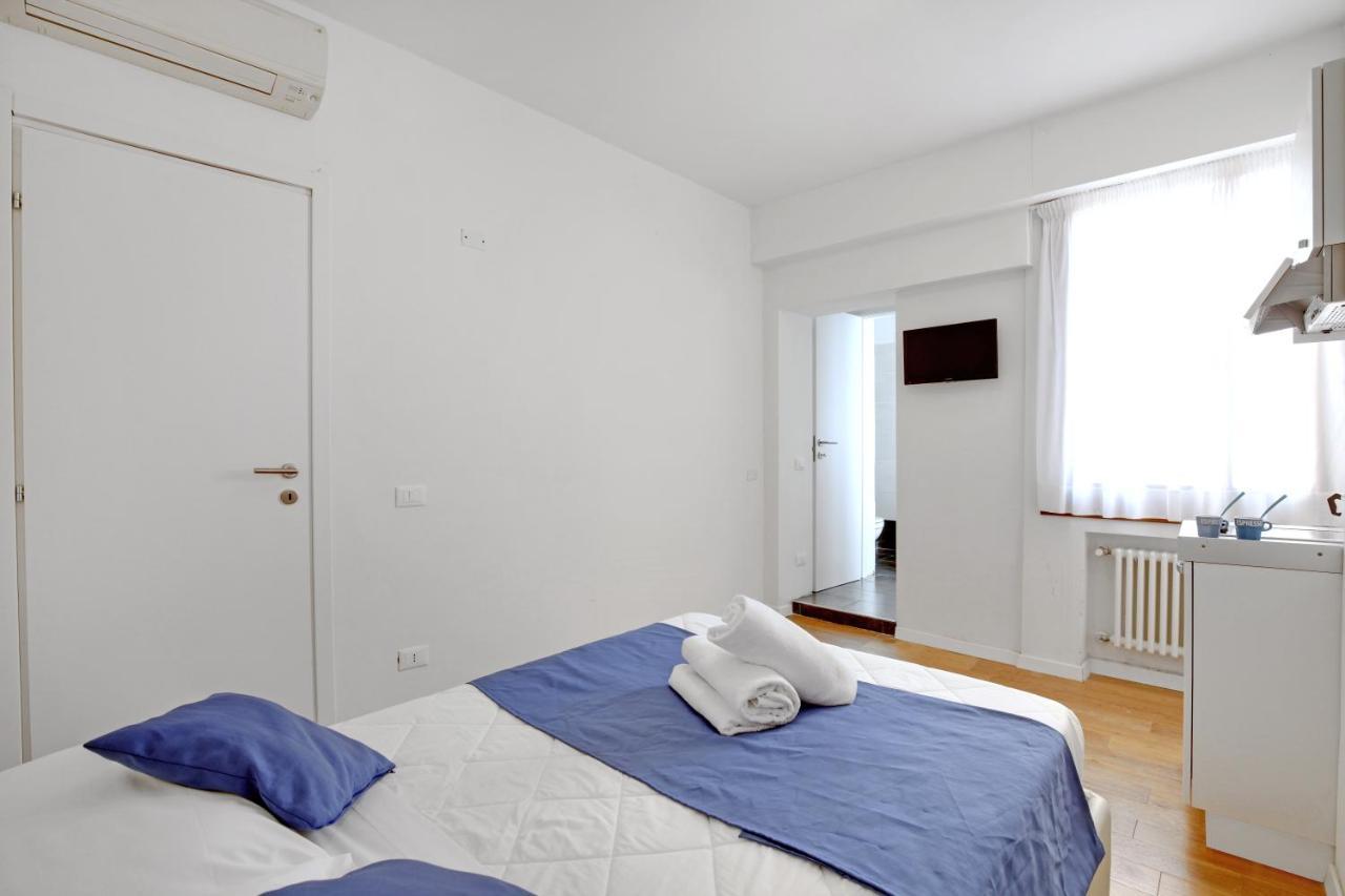 Fenix La Boheme Apartment Венеция Екстериор снимка